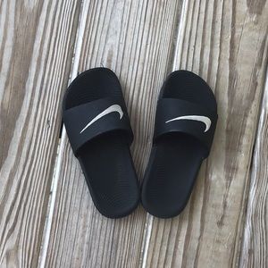 Nike slides
